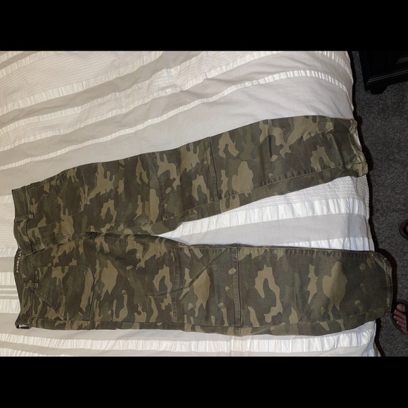 Miss Me Jeans & American Eagle Jeans - Picture 7 of 14